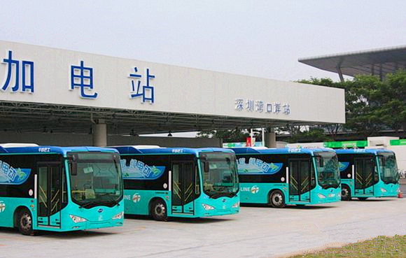 深圳預計3年內(nèi)將公交換成純電動大巴.jpg 深圳預計3年內(nèi)將公交換成純電動大巴.jpg